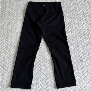Lululemon Athletica Black Cropped Leggings